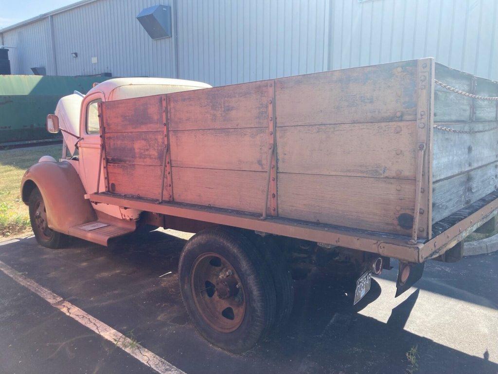 1940 Ford Vintage 1.5 Ton Stake Truck