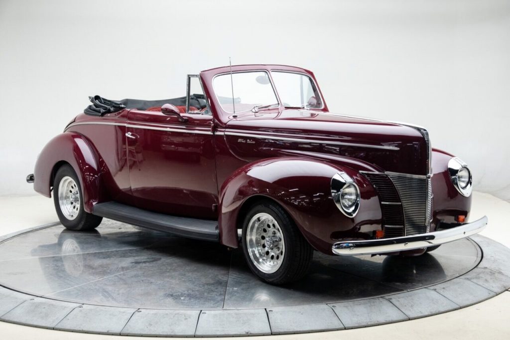 1940 Ford Convertible Deluxe