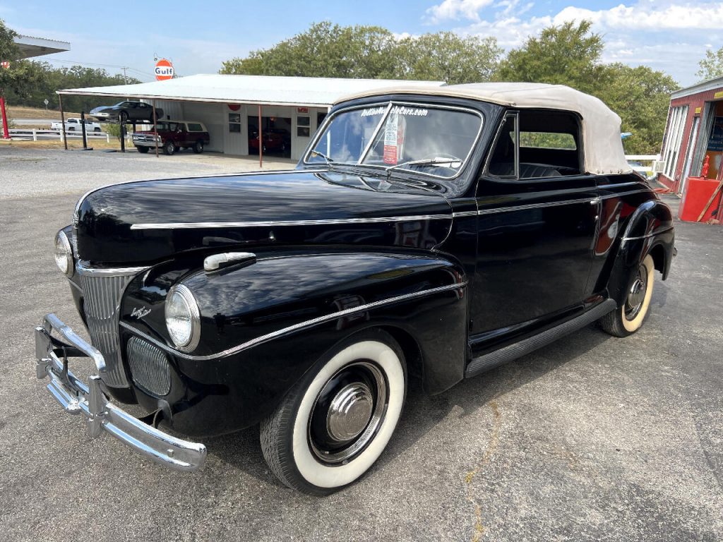 1941 Ford Super Deluxe Convertible Flat head V8