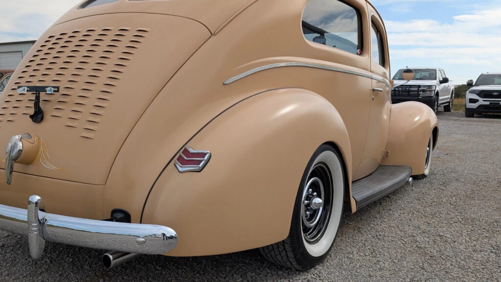1940 Ford Deluxe