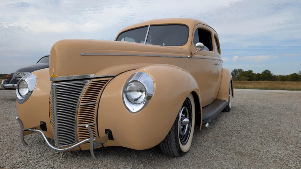 1940 Ford Deluxe