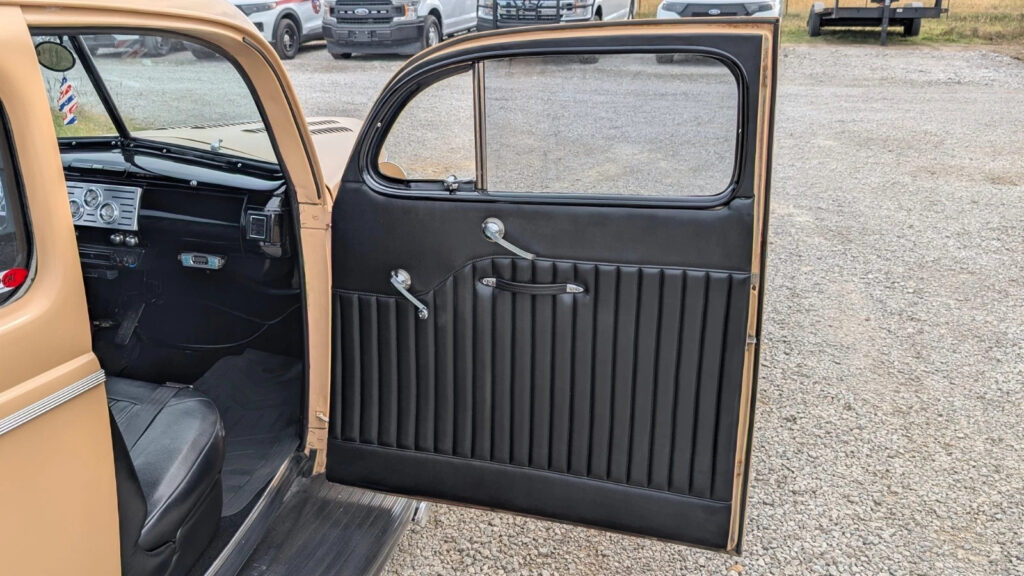 1940 Ford Deluxe