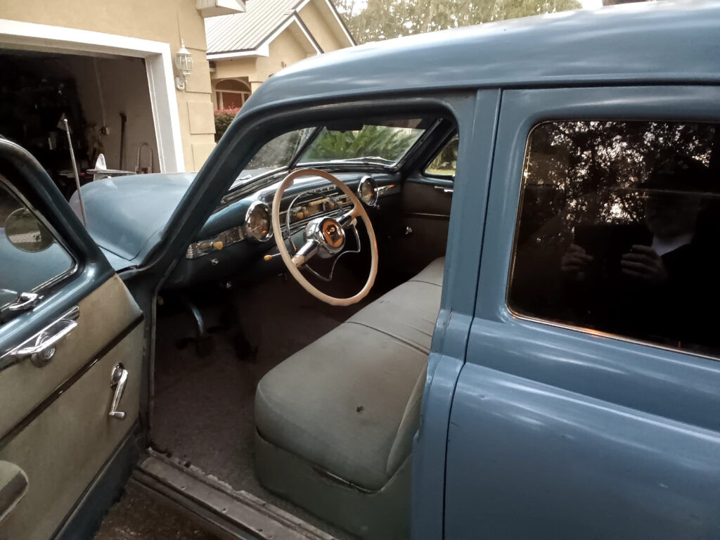 1949 Kaiser Frazer Deluxe