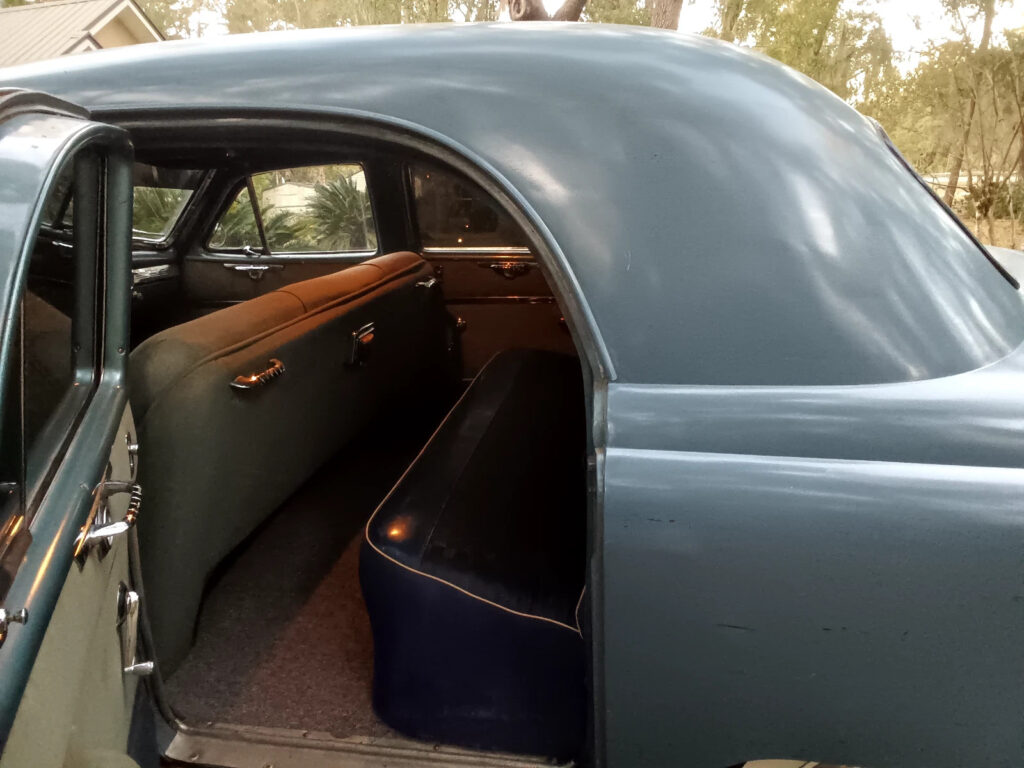 1949 Kaiser Frazer Deluxe